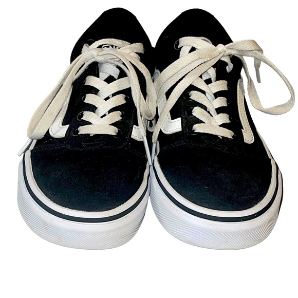 Women’s Vans Old Skool Lace Up Skate Sneakers Black and White Size 6 US - Picture 13 of 13